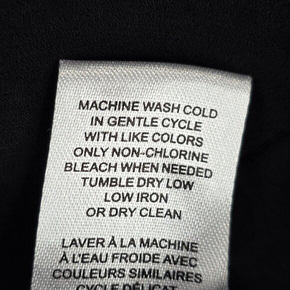 Womens Tahari Black Blouse V-Neck Button Down Long Sleeves Polyester Size XL - Picture 9 of 9